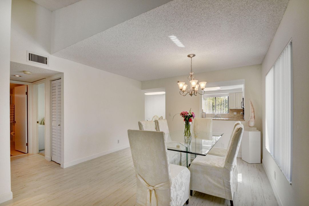 For Sale: $419,500 (2 beds, 2 baths, 1728 Square Feet)