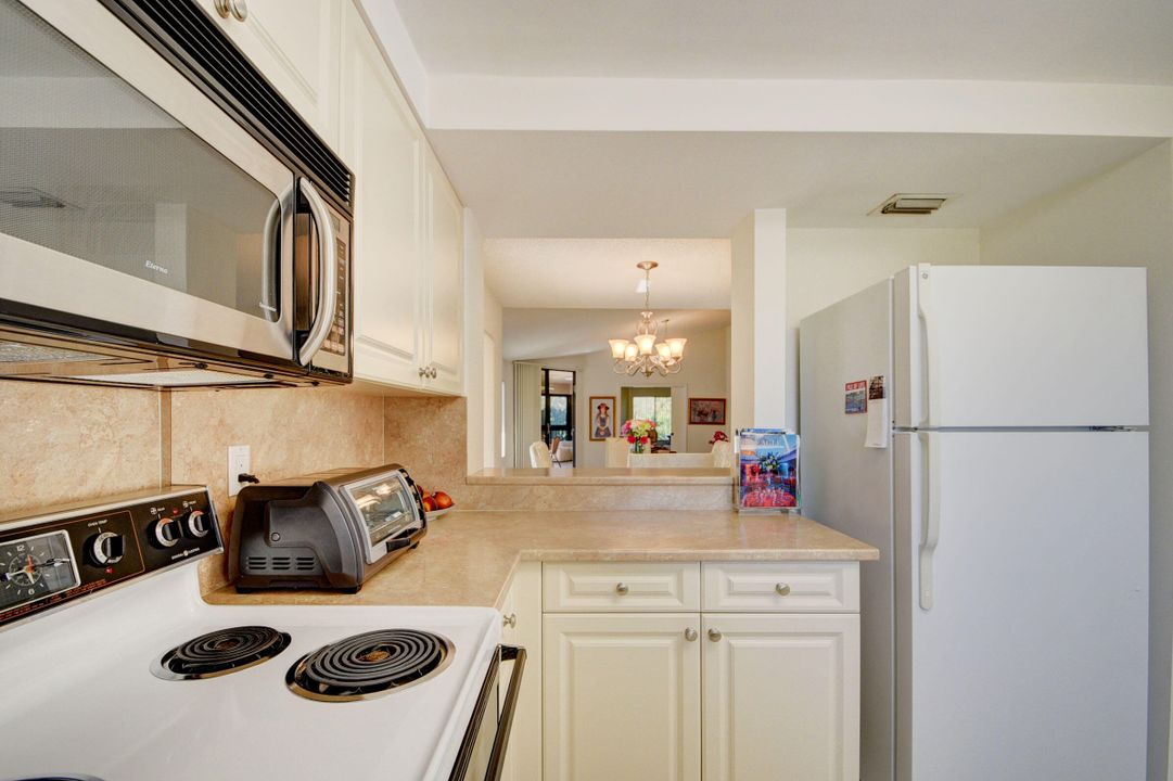 For Sale: $419,500 (2 beds, 2 baths, 1728 Square Feet)