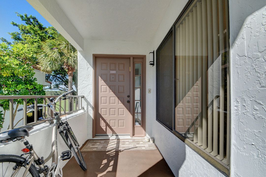 For Sale: $419,500 (2 beds, 2 baths, 1728 Square Feet)