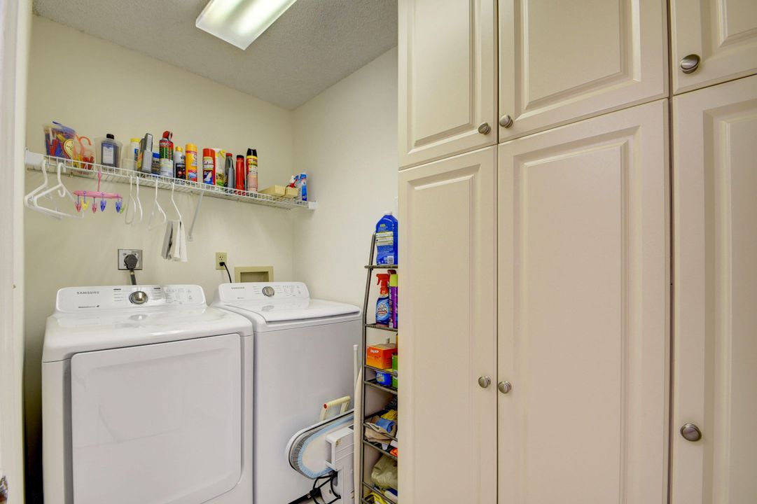 For Sale: $419,500 (2 beds, 2 baths, 1728 Square Feet)