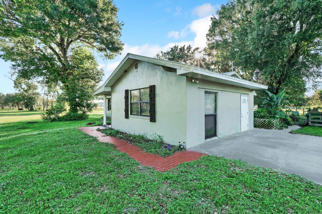 For Sale: $449,000 (3 beds, 2 baths, 1710 Square Feet)