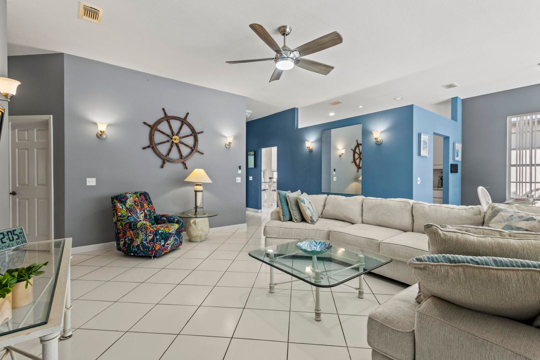 For Sale: $399,000 (3 beds, 2 baths, 1729 Square Feet)