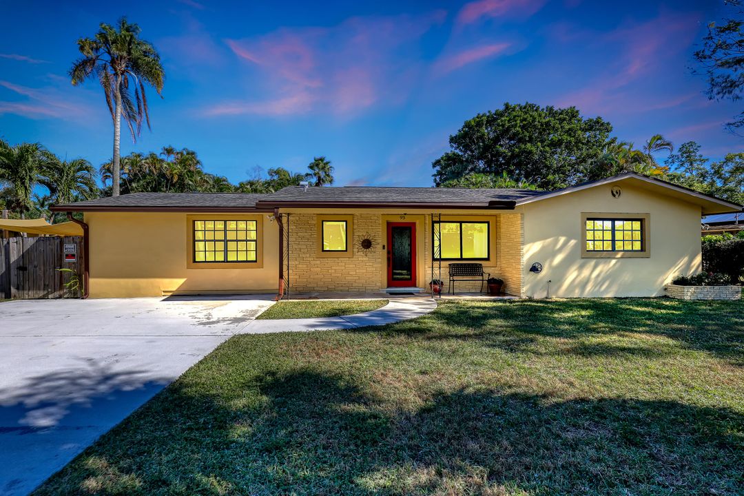 For Sale: $655,000 (3 beds, 2 baths, 1667 Square Feet)