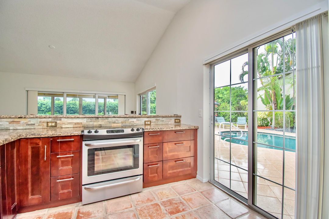 For Sale: $700,000 (3 beds, 2 baths, 1850 Square Feet)