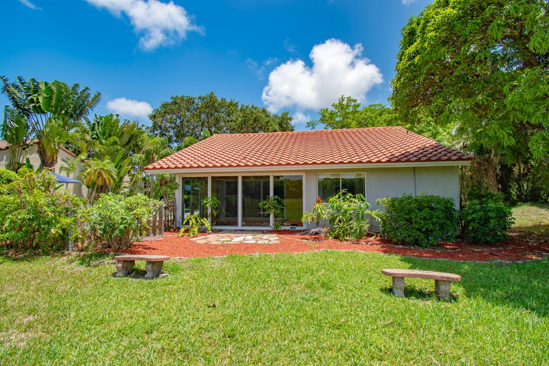 For Sale: $700,000 (3 beds, 2 baths, 1850 Square Feet)