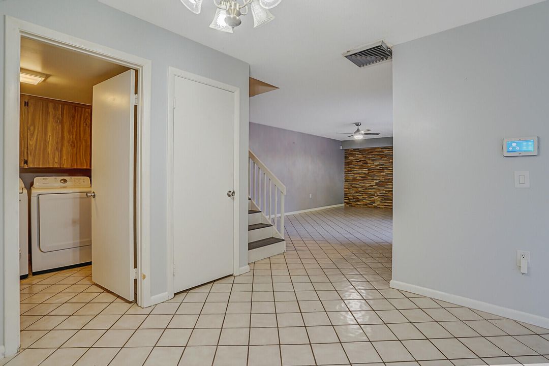 For Sale: $309,900 (2 beds, 2 baths, 1236 Square Feet)