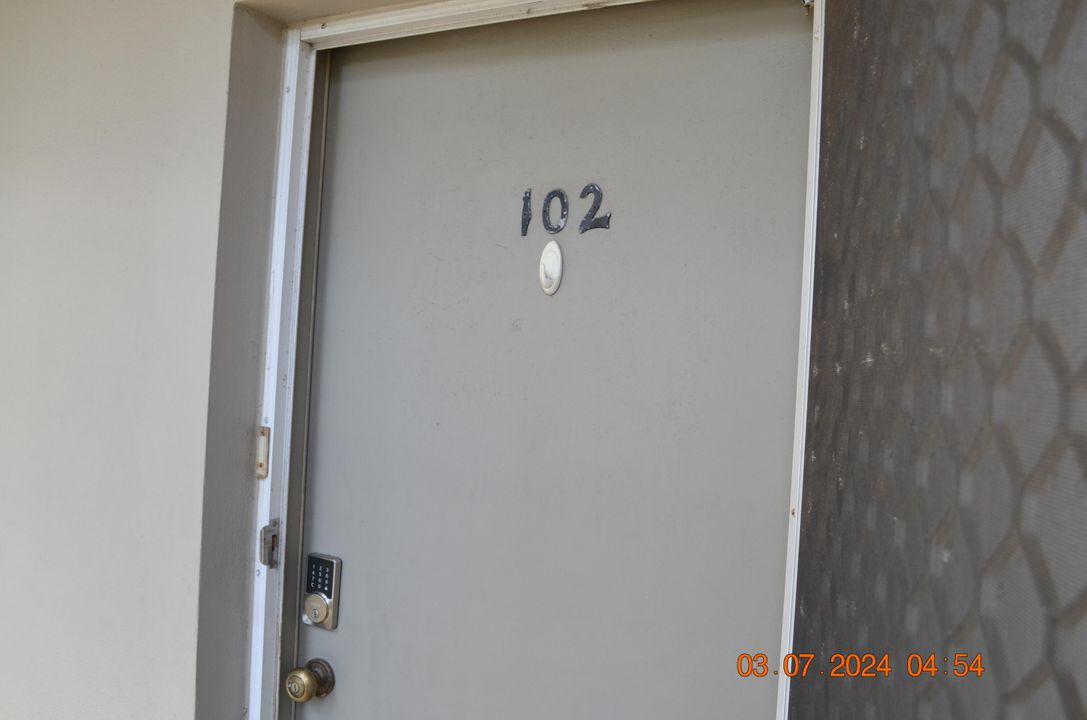 For Rent: $1,750 (2 beds, 2 baths, 1080 Square Feet)