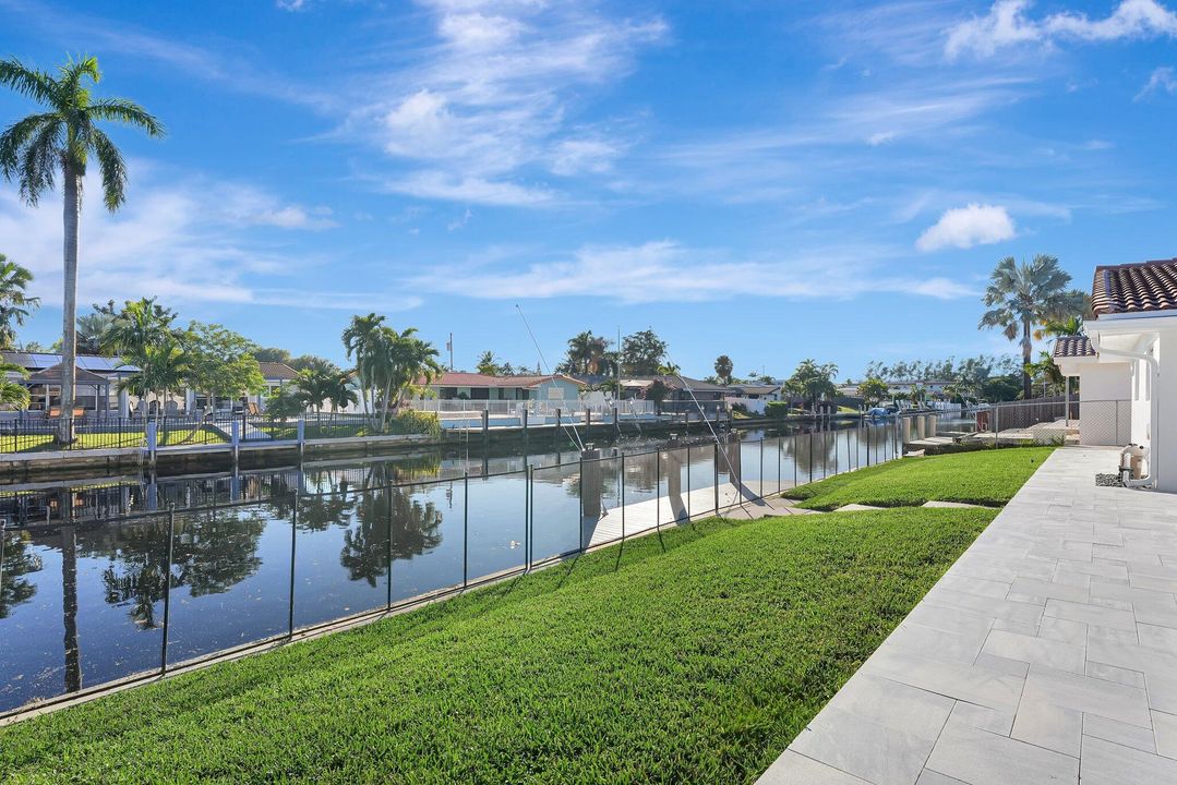 For Sale: $1,250,000 (3 beds, 2 baths, 1907 Square Feet)