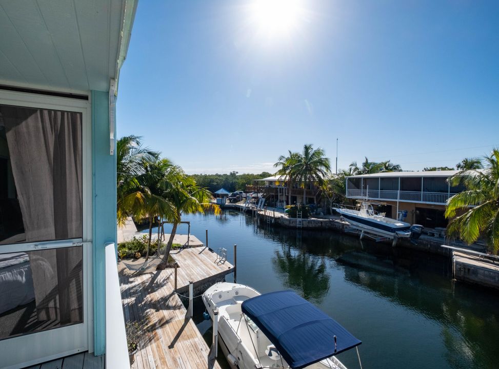 For Sale: $1,299,999 (2 beds, 2 baths, 1232 Square Feet)