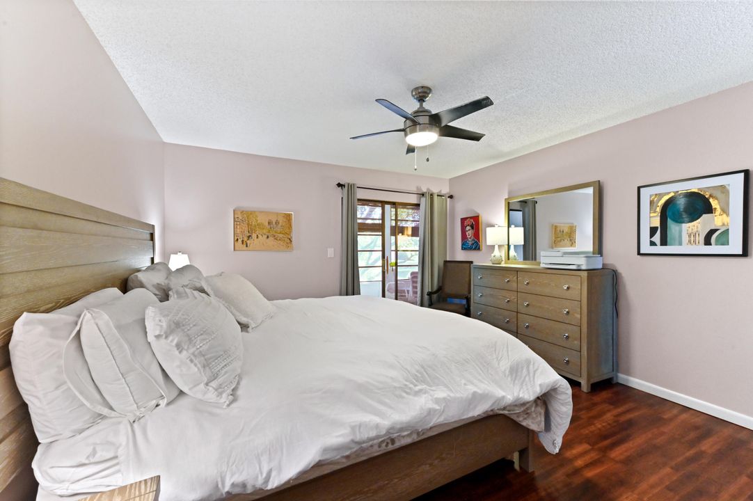 For Sale: $625,000 (2 beds, 2 baths, 1050 Square Feet)