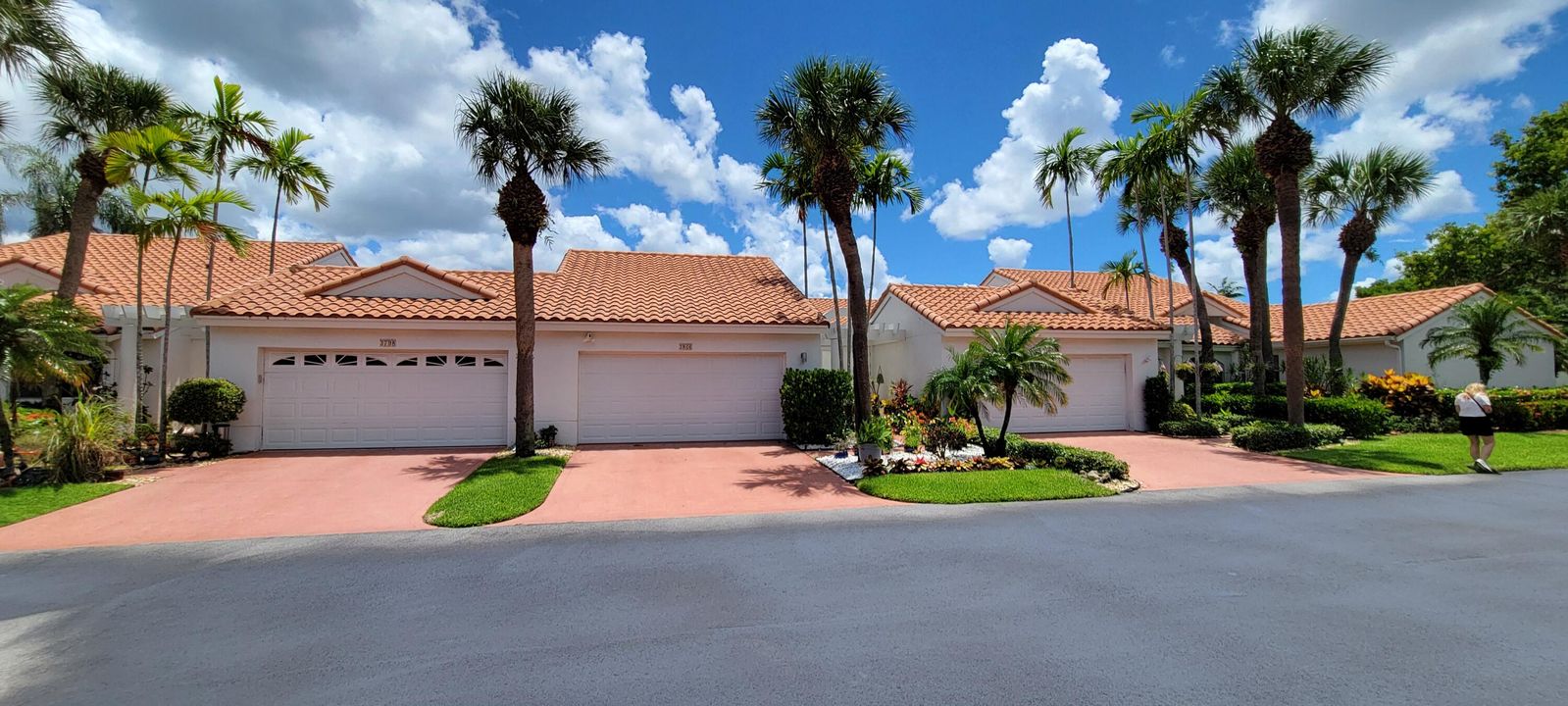 For Sale: $690,000 (3 beds, 2 baths, 1470 Square Feet)