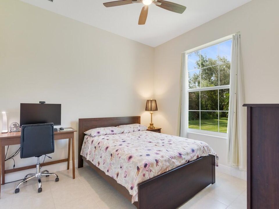 For Sale: $479,900 (3 beds, 2 baths, 1956 Square Feet)