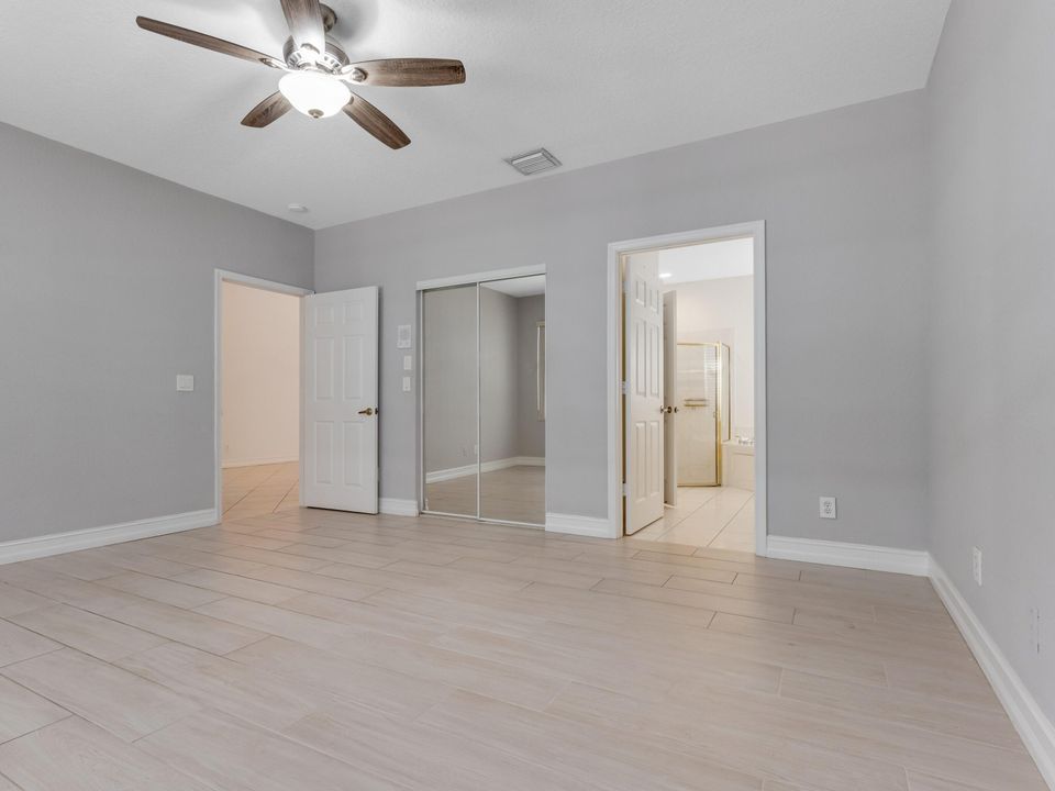 Active With Contract: $3,400 (3 beds, 2 baths, 1632 Square Feet)