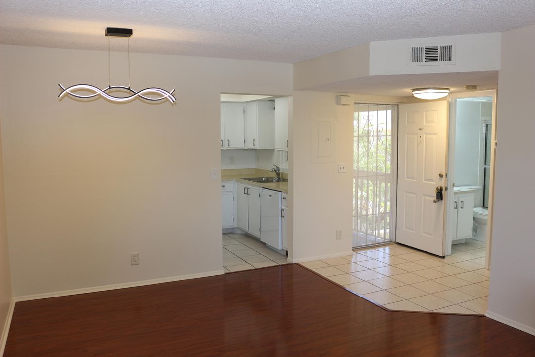 For Rent: $1,750 (2 beds, 2 baths, 782 Square Feet)