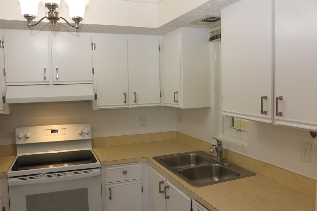 For Rent: $1,750 (2 beds, 2 baths, 782 Square Feet)