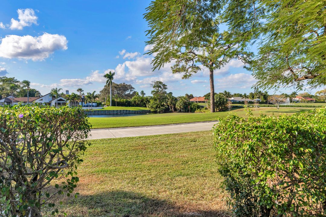 For Sale: $929,000 (3 beds, 2 baths, 2322 Square Feet)