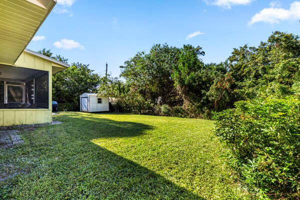 For Sale: $380,000 (4 beds, 2 baths, 1764 Square Feet)