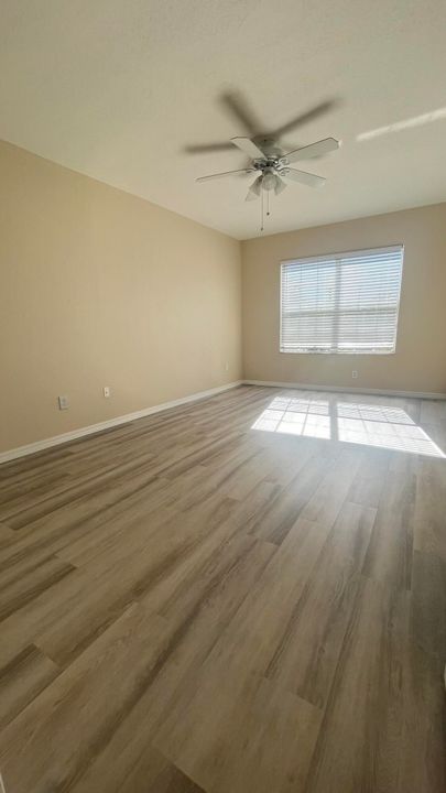 Active With Contract: $1,850 (2 beds, 2 baths, 1151 Square Feet)