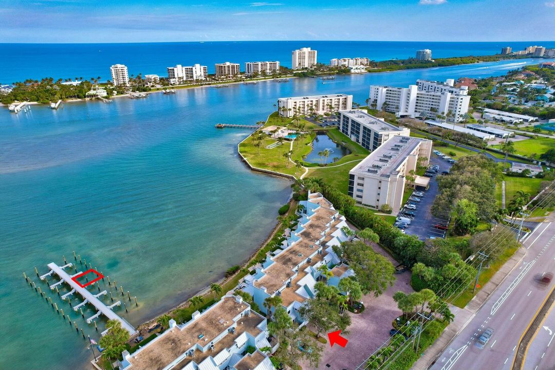 For Sale: $2,295,000 (3 beds, 2 baths, 1806 Square Feet)