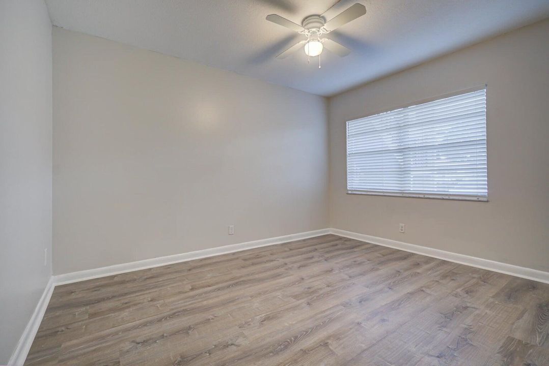 Active With Contract: $1,650 (2 beds, 2 baths, 1198 Square Feet)