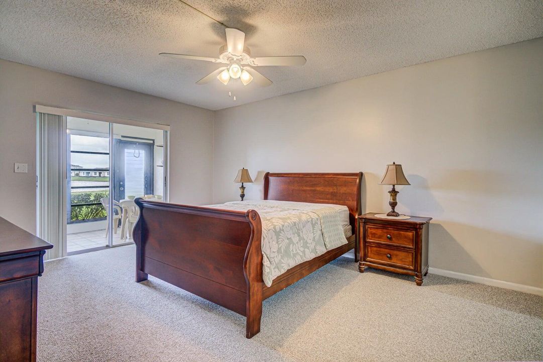 Active With Contract: $1,650 (2 beds, 2 baths, 1198 Square Feet)