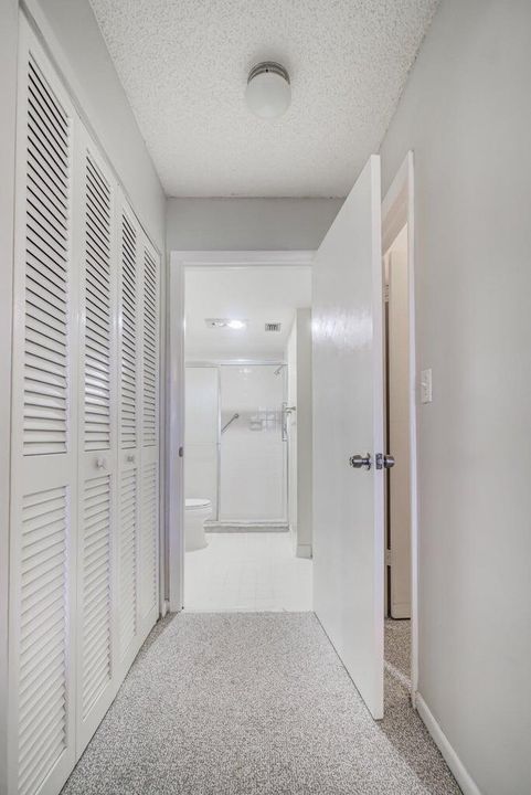 Active With Contract: $1,650 (2 beds, 2 baths, 1198 Square Feet)