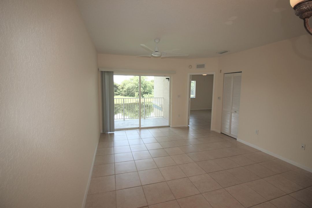 For Sale: $235,000 (3 beds, 2 baths, 1054 Square Feet)