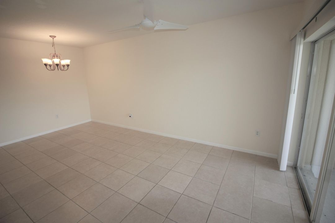 For Sale: $235,000 (3 beds, 2 baths, 1054 Square Feet)