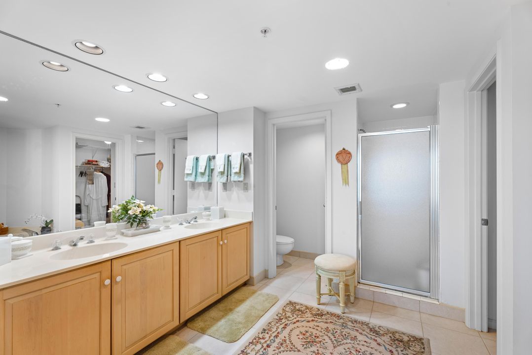 For Sale: $949,000 (2 beds, 2 baths, 1340 Square Feet)