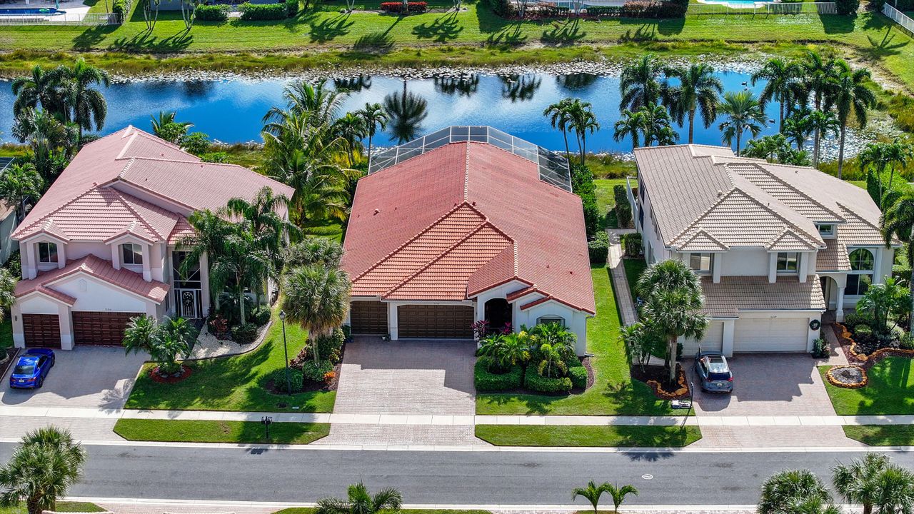 For Sale: $850,000 (4 beds, 3 baths, 2769 Square Feet)