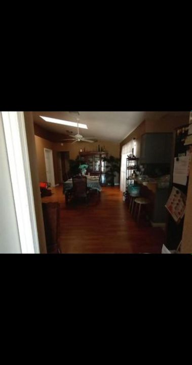 For Rent: $3,250 (3 beds, 2 baths, 1700 Square Feet)