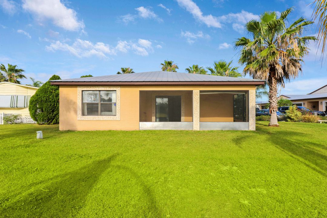 For Sale: $194,900 (3 beds, 2 baths, 1433 Square Feet)