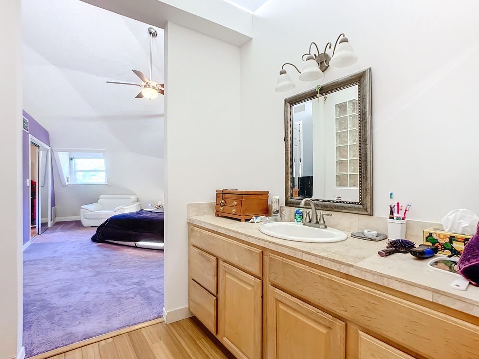 For Sale: $485,000 (3 beds, 2 baths, 1932 Square Feet)