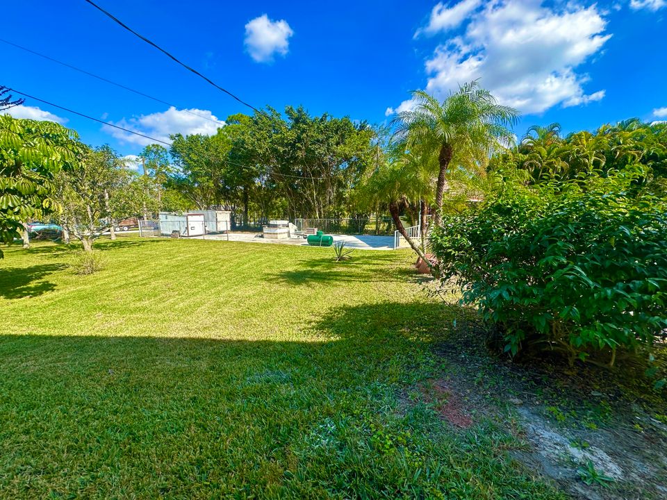 For Sale: $950,000 (3 beds, 2 baths, 2284 Square Feet)