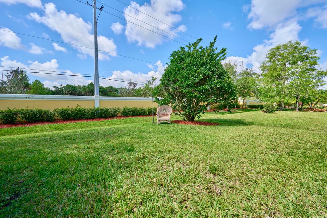 For Sale: $428,000 (3 beds, 2 baths, 1898 Square Feet)