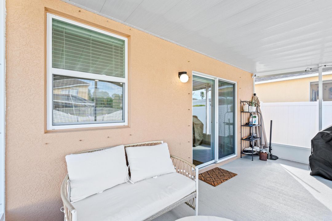 For Sale: $385,000 (3 beds, 2 baths, 1445 Square Feet)