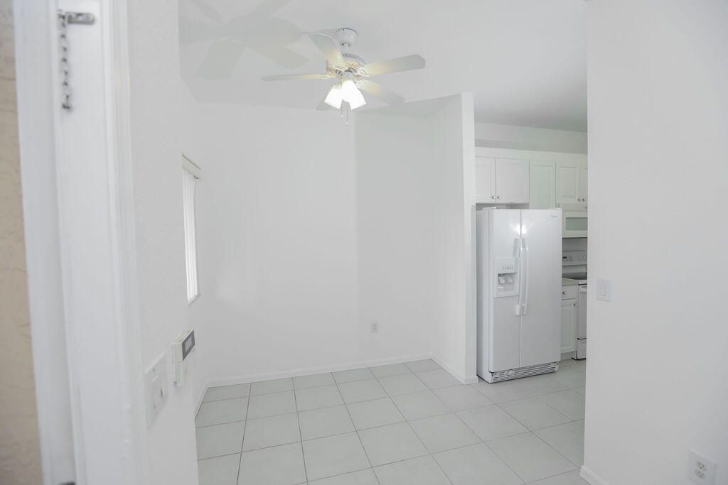 For Sale: $189,999 (2 beds, 2 baths, 1229 Square Feet)