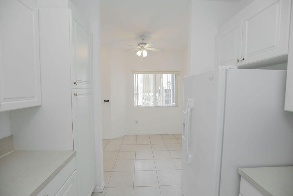 For Sale: $189,999 (2 beds, 2 baths, 1229 Square Feet)