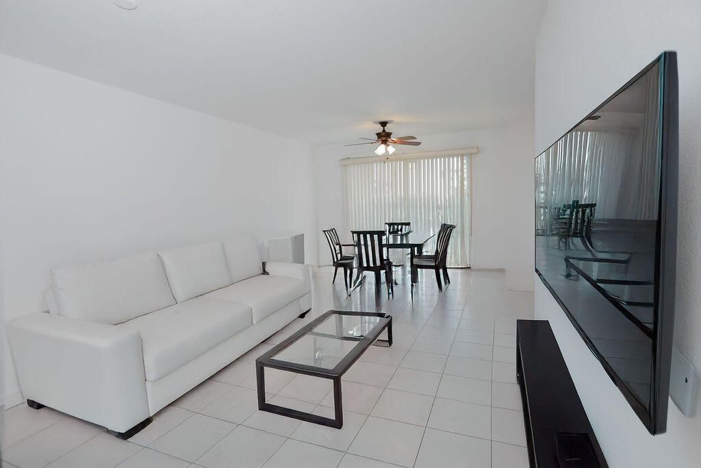 For Sale: $189,999 (2 beds, 2 baths, 1229 Square Feet)