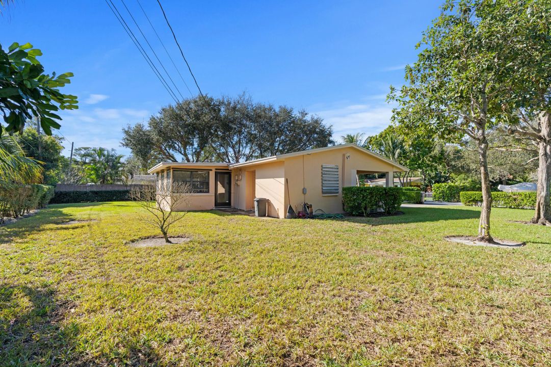 Active With Contract: $625,000 (3 beds, 2 baths, 1410 Square Feet)