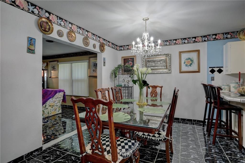 For Sale: $370,000 (4 beds, 2 baths, 2412 Square Feet)