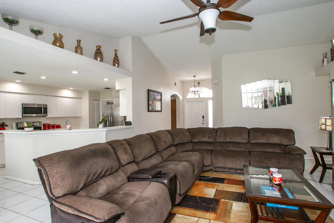 For Sale: $575,000 (3 beds, 2 baths, 2001 Square Feet)