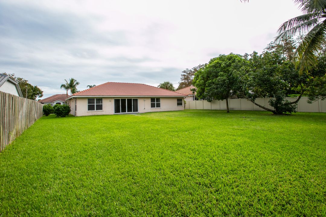 For Sale: $575,000 (3 beds, 2 baths, 2001 Square Feet)