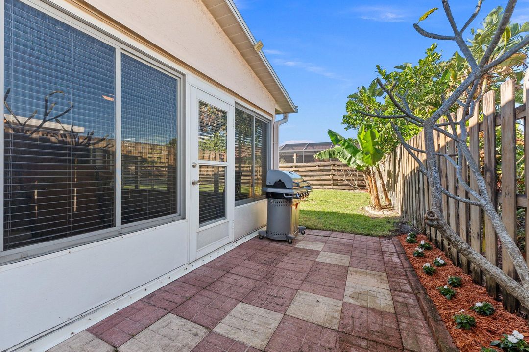 For Sale: $529,900 (3 beds, 2 baths, 1710 Square Feet)