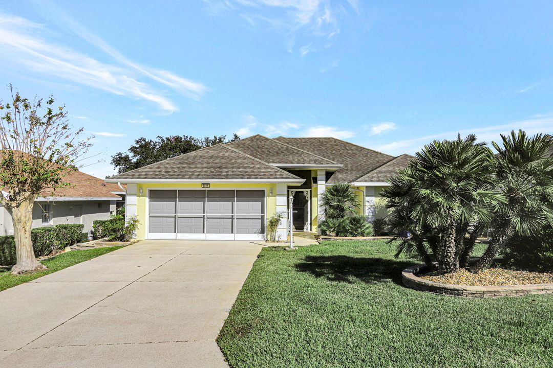 For Sale: $415,000 (3 beds, 2 baths, 1987 Square Feet)