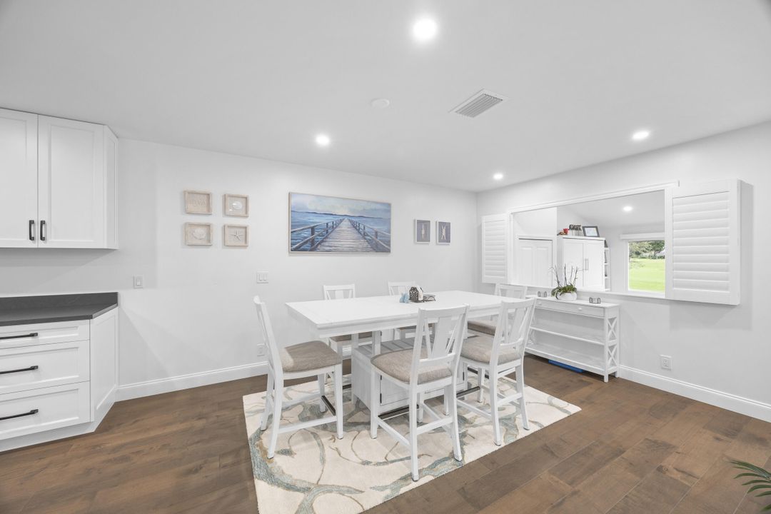 For Sale: $1,975,000 (2 beds, 2 baths, 2361 Square Feet)