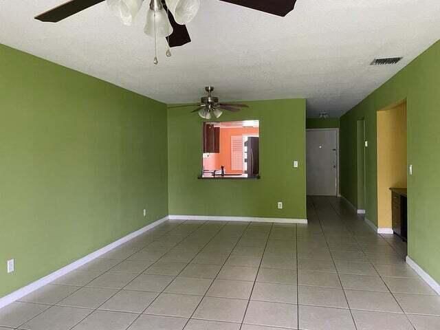 For Rent: $1,600 (2 beds, 2 baths, 1051 Square Feet)