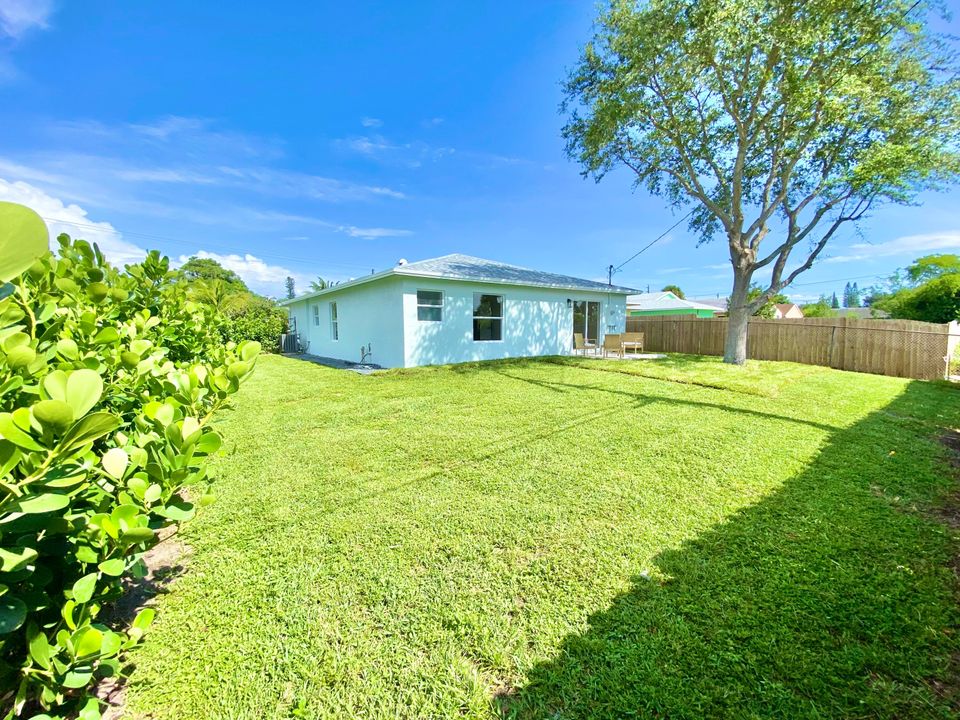 For Sale: $699,000 (3 beds, 2 baths, 1507 Square Feet)