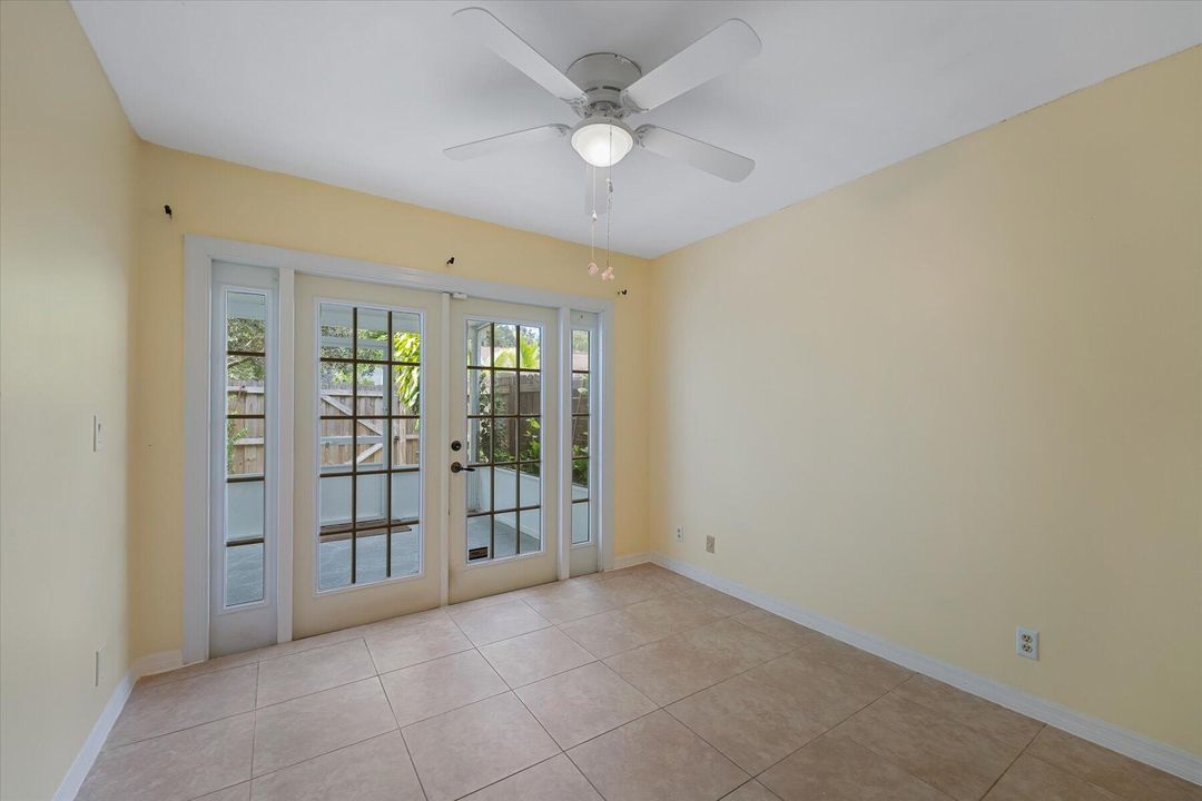 For Sale: $559,000 (3 beds, 2 baths, 1377 Square Feet)