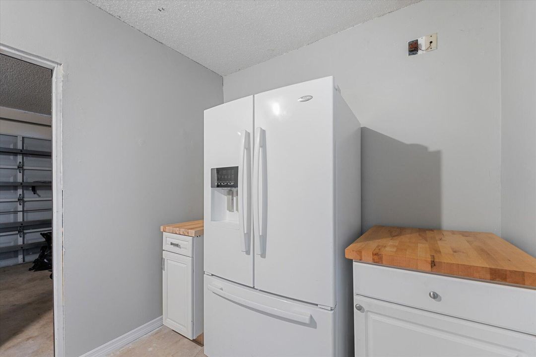 For Sale: $559,000 (3 beds, 2 baths, 1377 Square Feet)